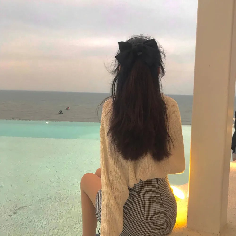 他夏天住在楼下